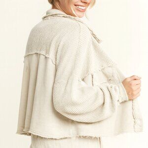 NWT J.Her Mineral Wash Cropped Shacket – Soft Cream Vintage Fall Layer